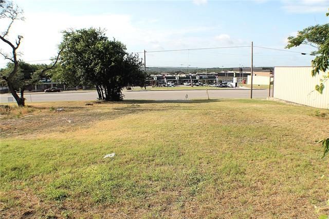 506 SW Big Bend Trl, Glen Rose, TX 76043